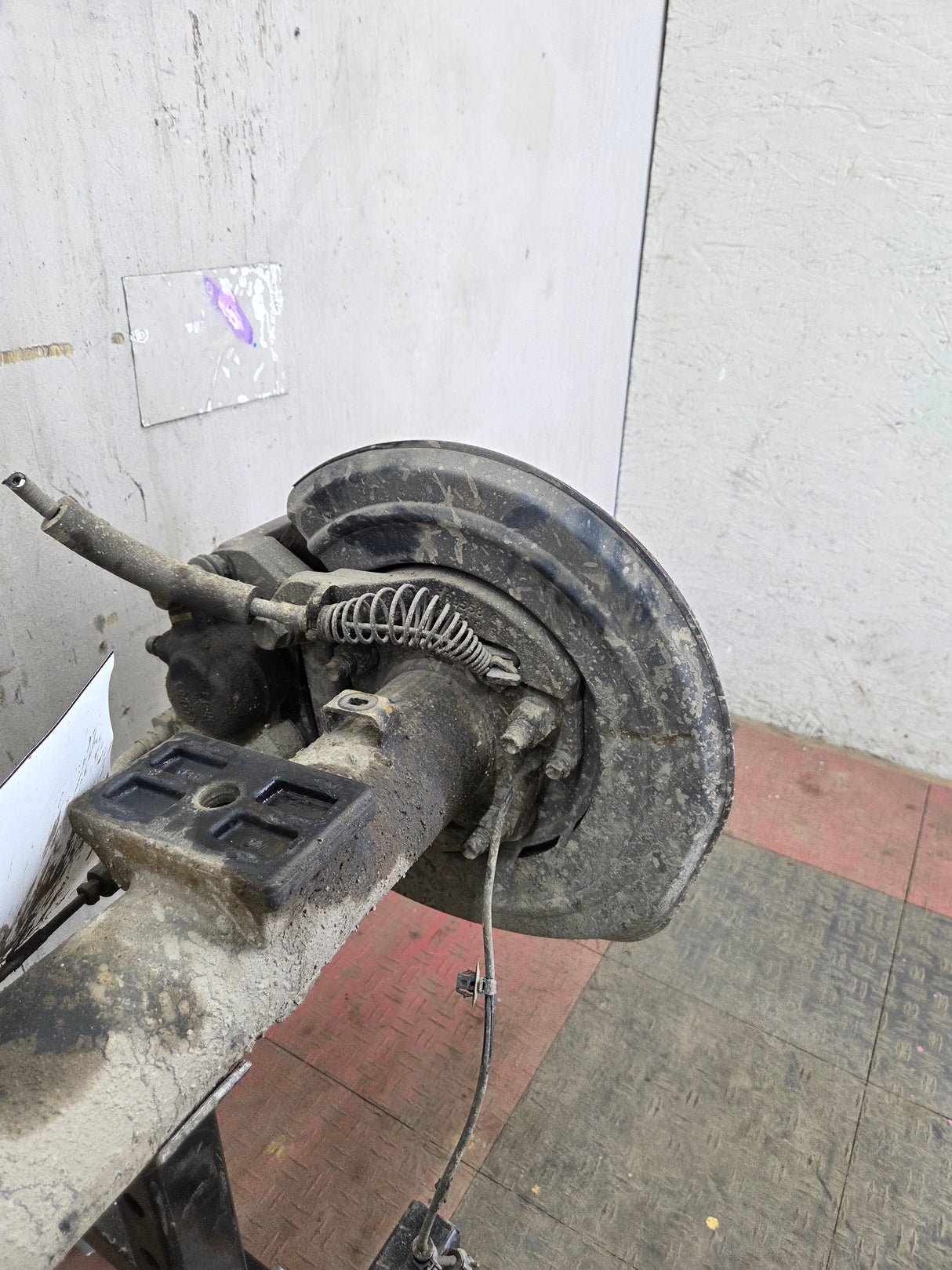 2011-2012 Ford Super Duty F250 F350 Rear Axle 3.73 Gear Ratio Electric Locking Rear End 143k miles