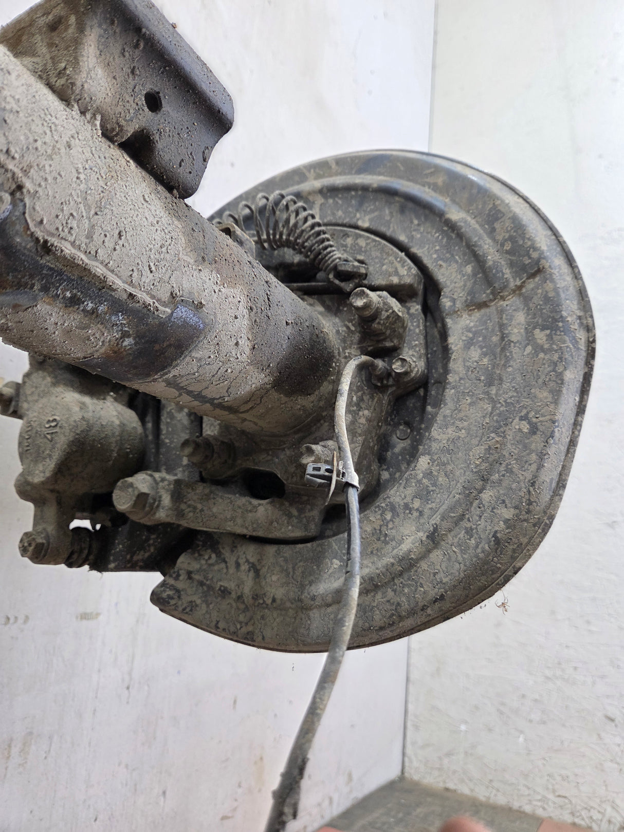 2011-2012 Ford Super Duty F250 F350 Rear Axle 3.73 Gear Ratio Electric Locking Rear End 143k miles