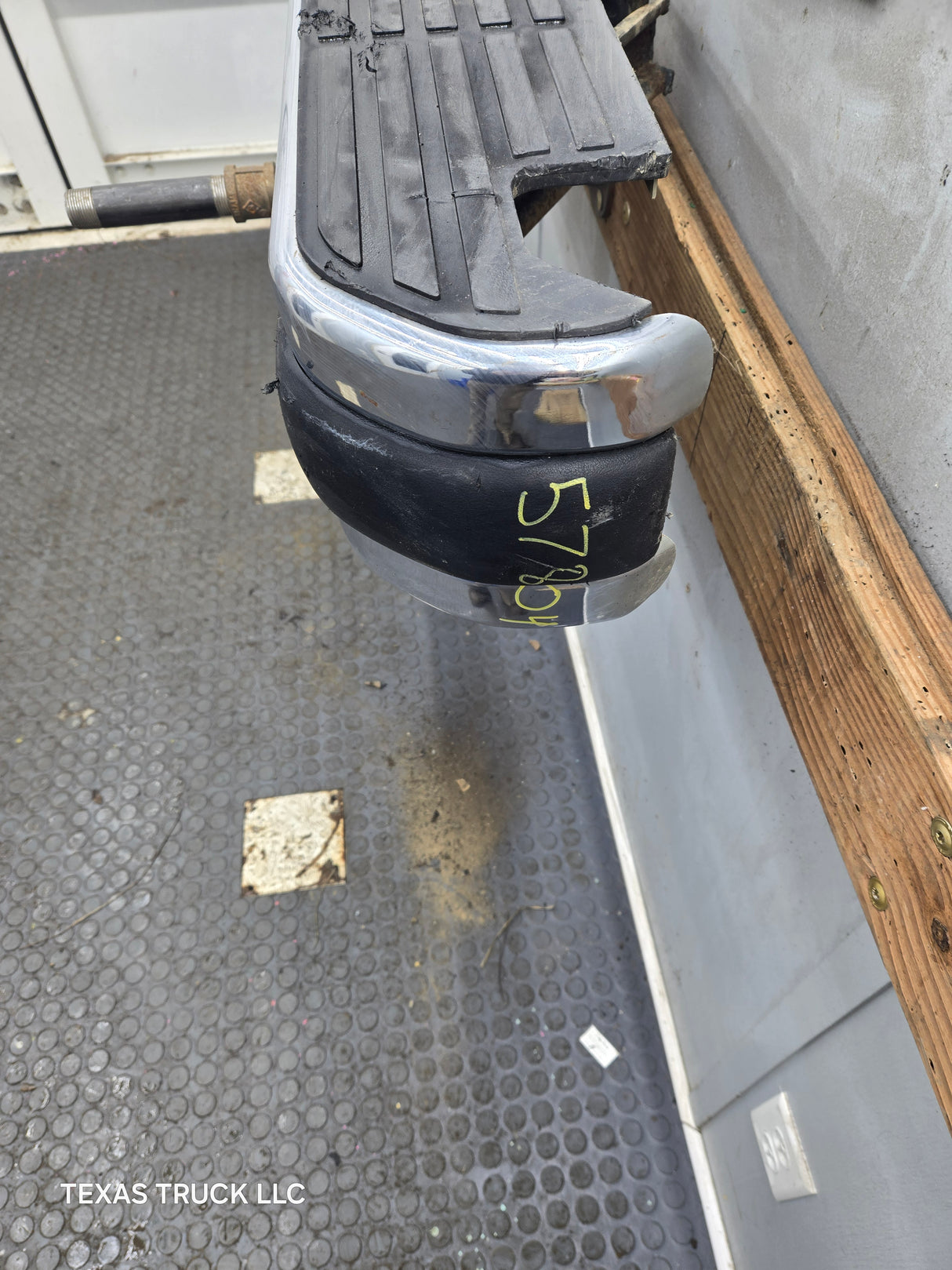 1980-1997 Ford F100 F150 F250 F350 Rear Bumper