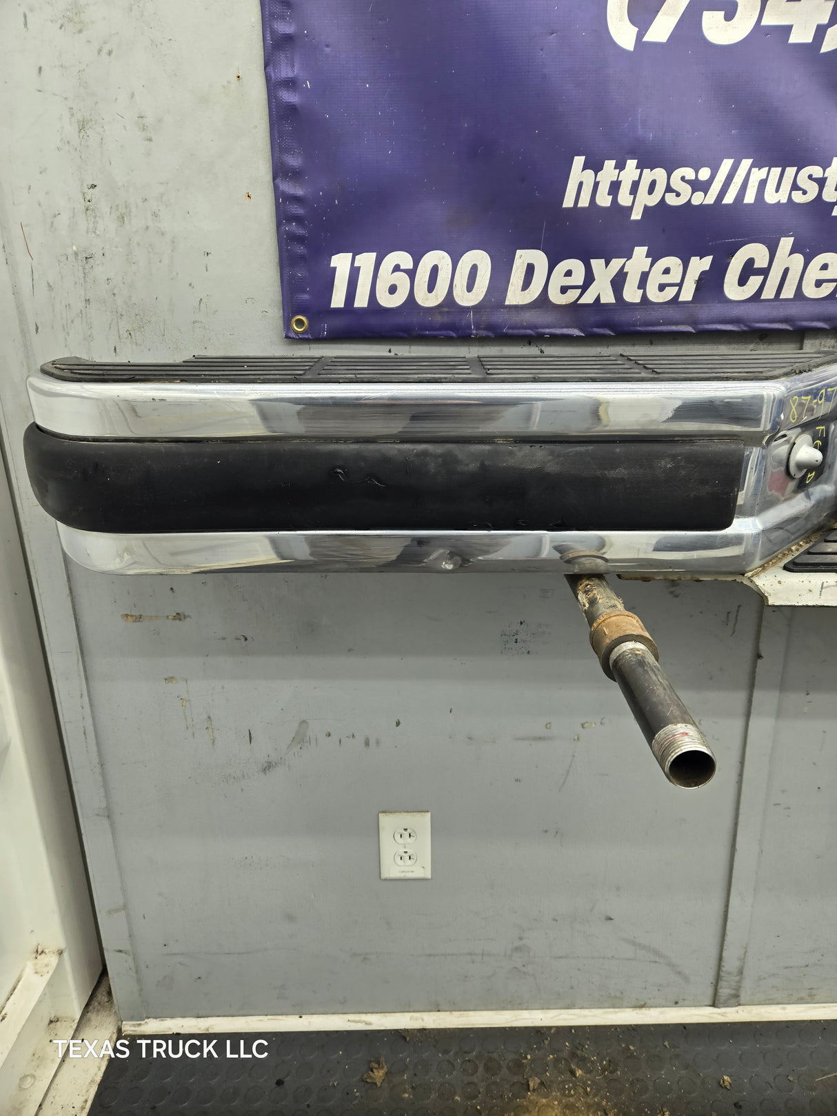 1980-1997 Ford F100 F150 F250 F350 Rear Bumper