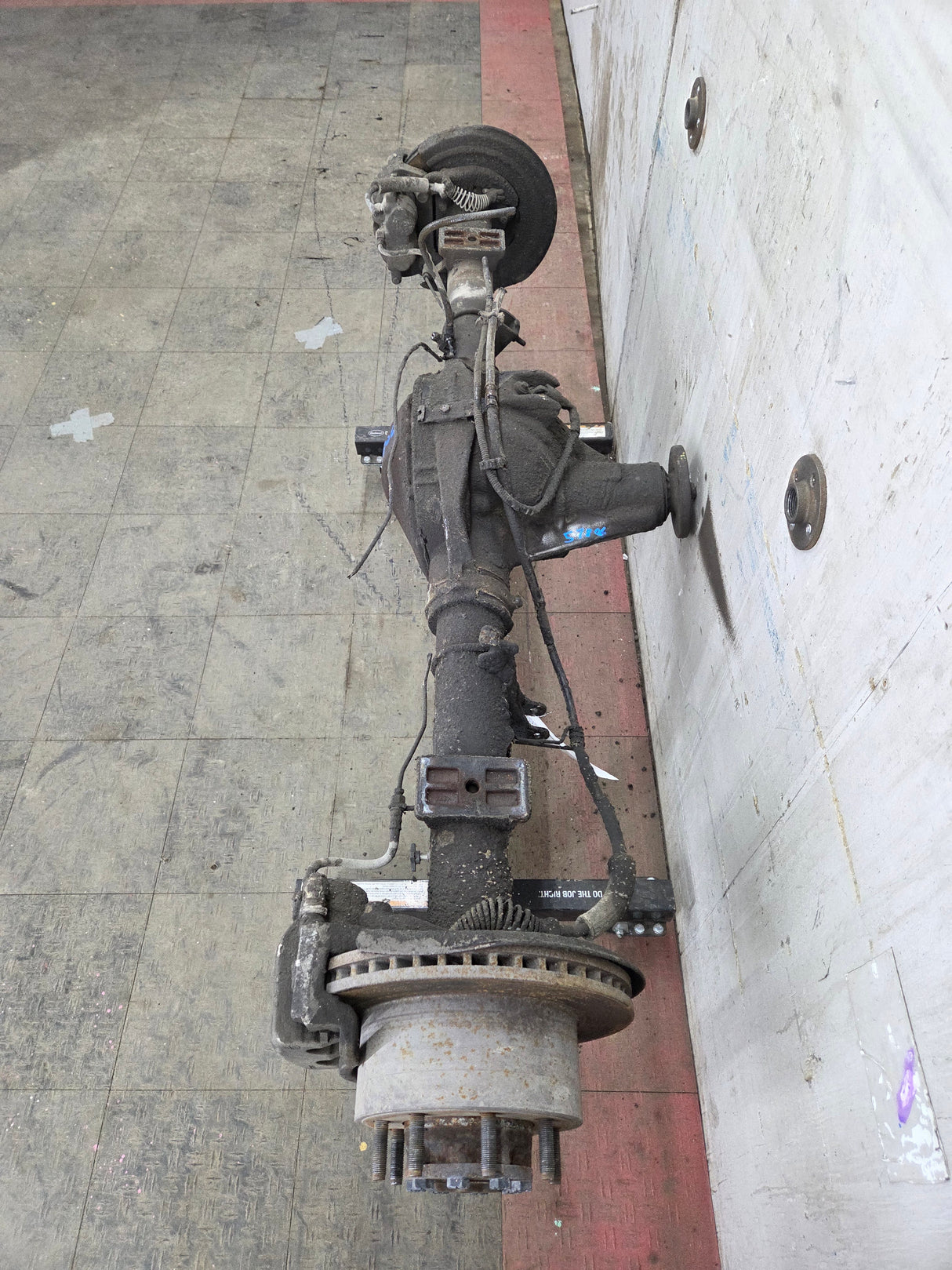 2011-2012 Ford Super Duty F250 F350 Rear Axle 3.73 Gear Ratio Rear End 156K miles