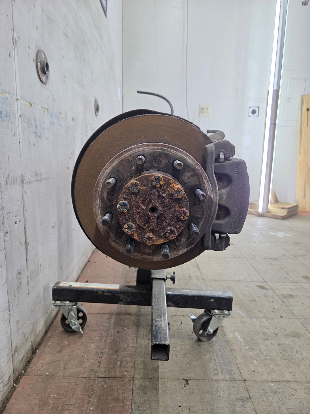 2011-2012 Ford Super Duty F250 F350 Rear Axle 3.73 Gear Ratio Rear End 156K miles