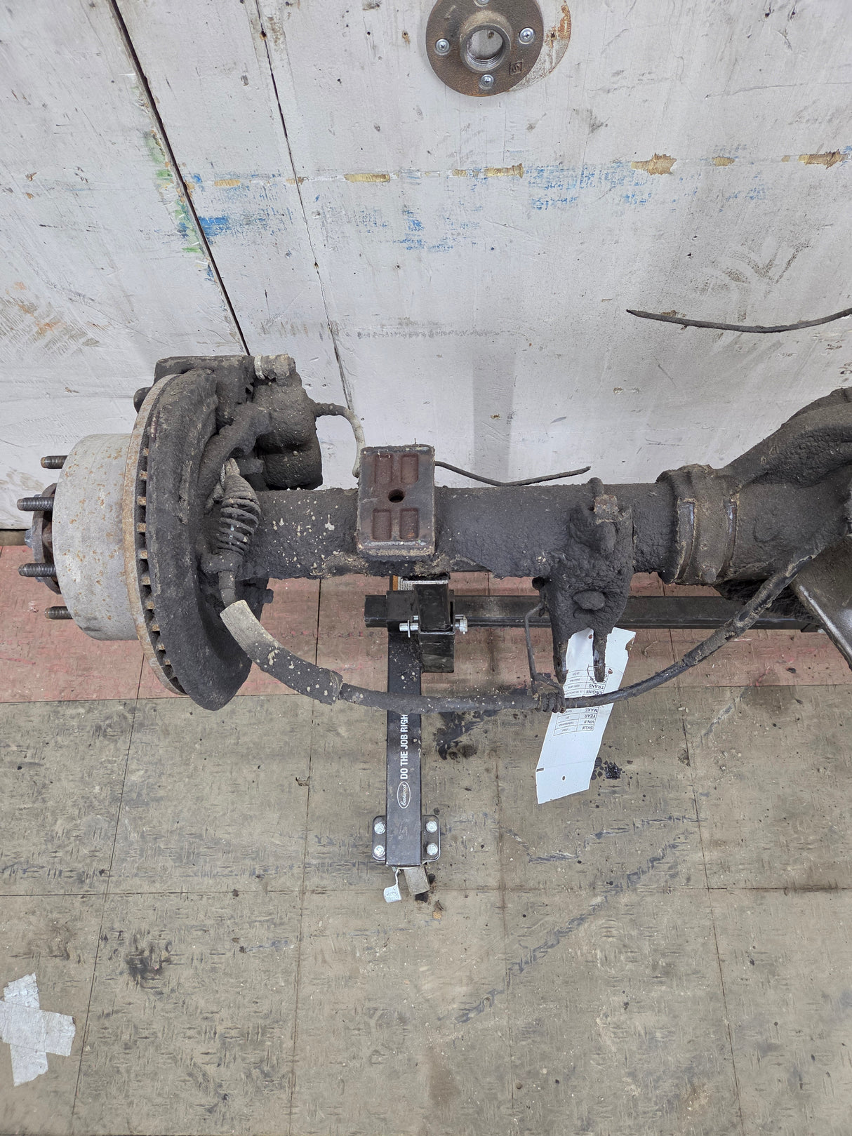 2011-2012 Ford Super Duty F250 F350 Rear Axle 3.73 Gear Ratio Rear End 156K miles