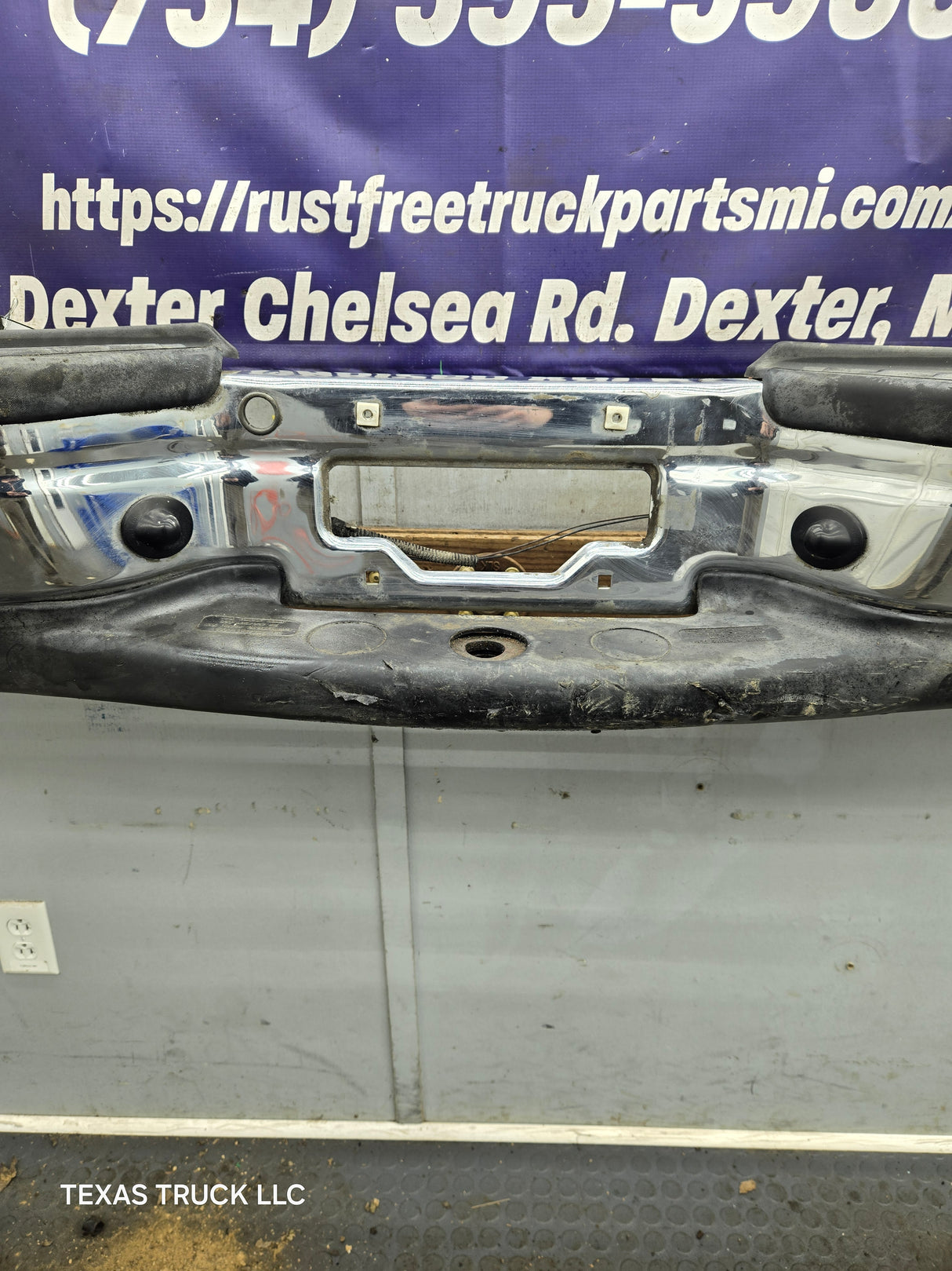 1999-2007 Ford Super Duty F250 F350 F450 F550 Rear Bumper