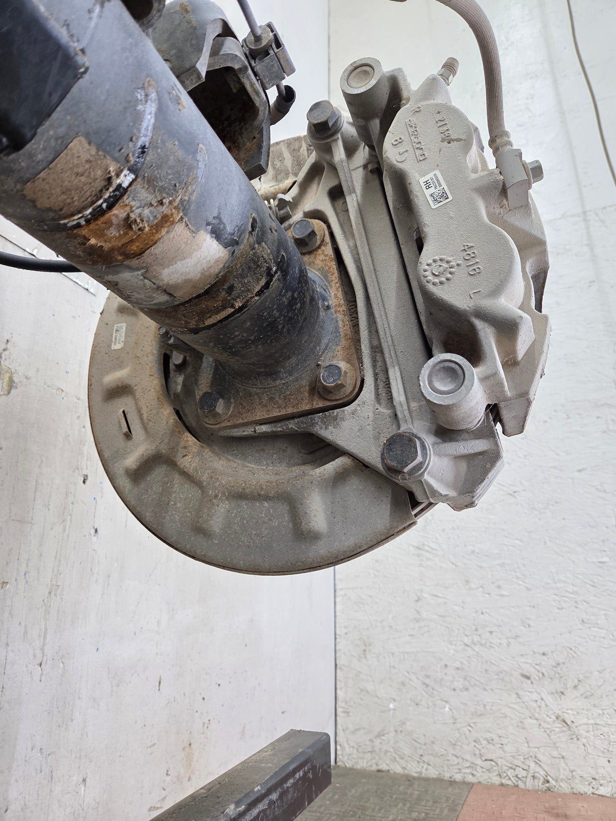2011-2019 Chevrolet Silverado / GMC Sierra 2500 3500 HD Rear Axle 4.10 10.5"