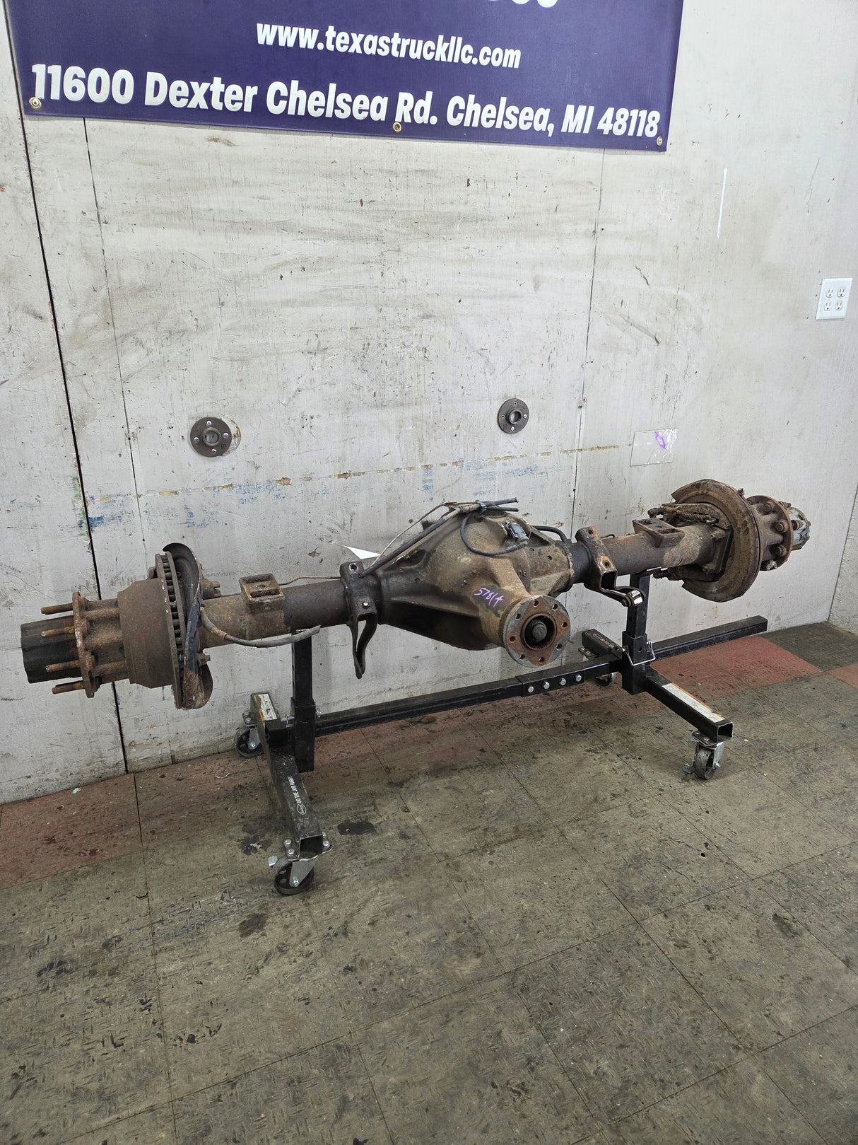2005-2007 Ford Super Duty F350 DRW Dually Rear Axle 4.10 Gear Ratio