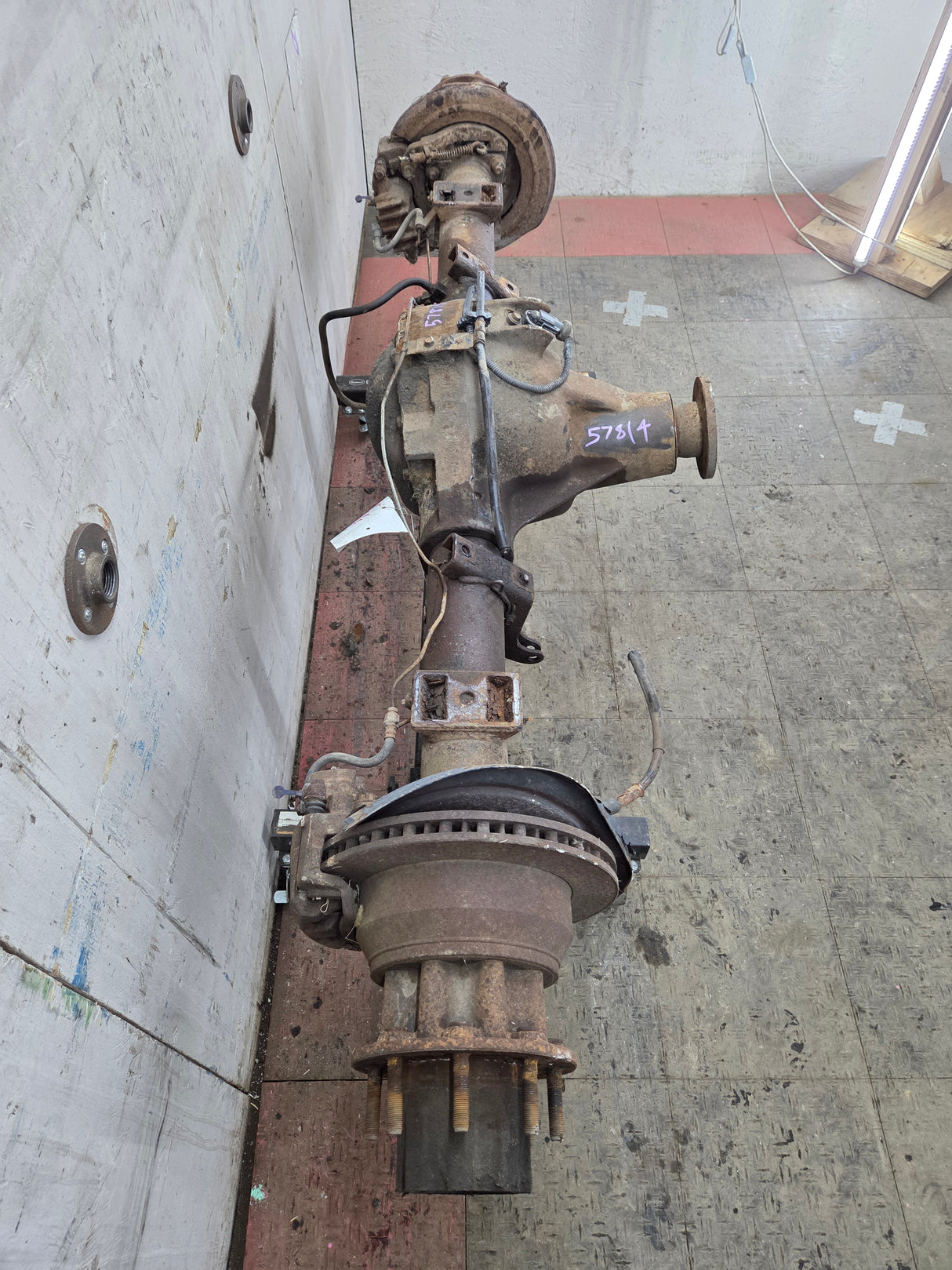 2005-2007 Ford Super Duty F350 DRW Dually Rear Axle 4.10 Gear Ratio