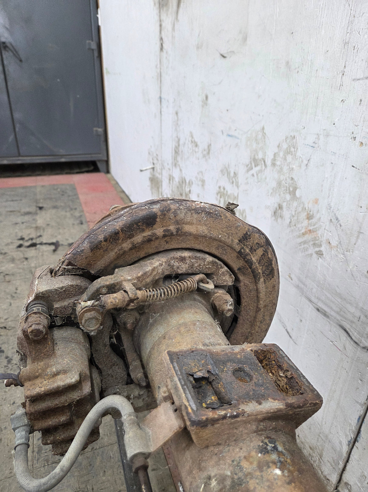 2005-2007 Ford Super Duty F350 DRW Dually Rear Axle 4.10 Gear Ratio