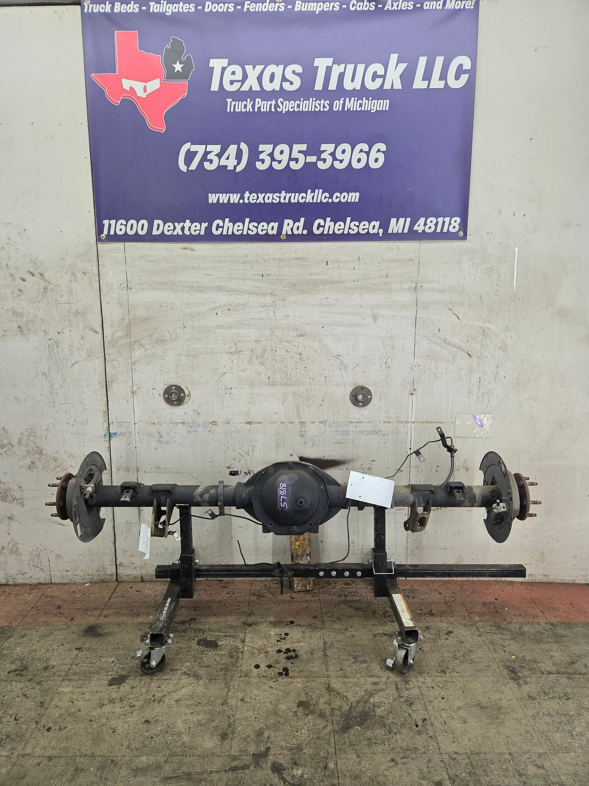 2009-2013 Chevrolet Silverado GMC Sierra 1500 Rear Axle GU5 3.73 Gear Ratio 8.6" Ring Gear
