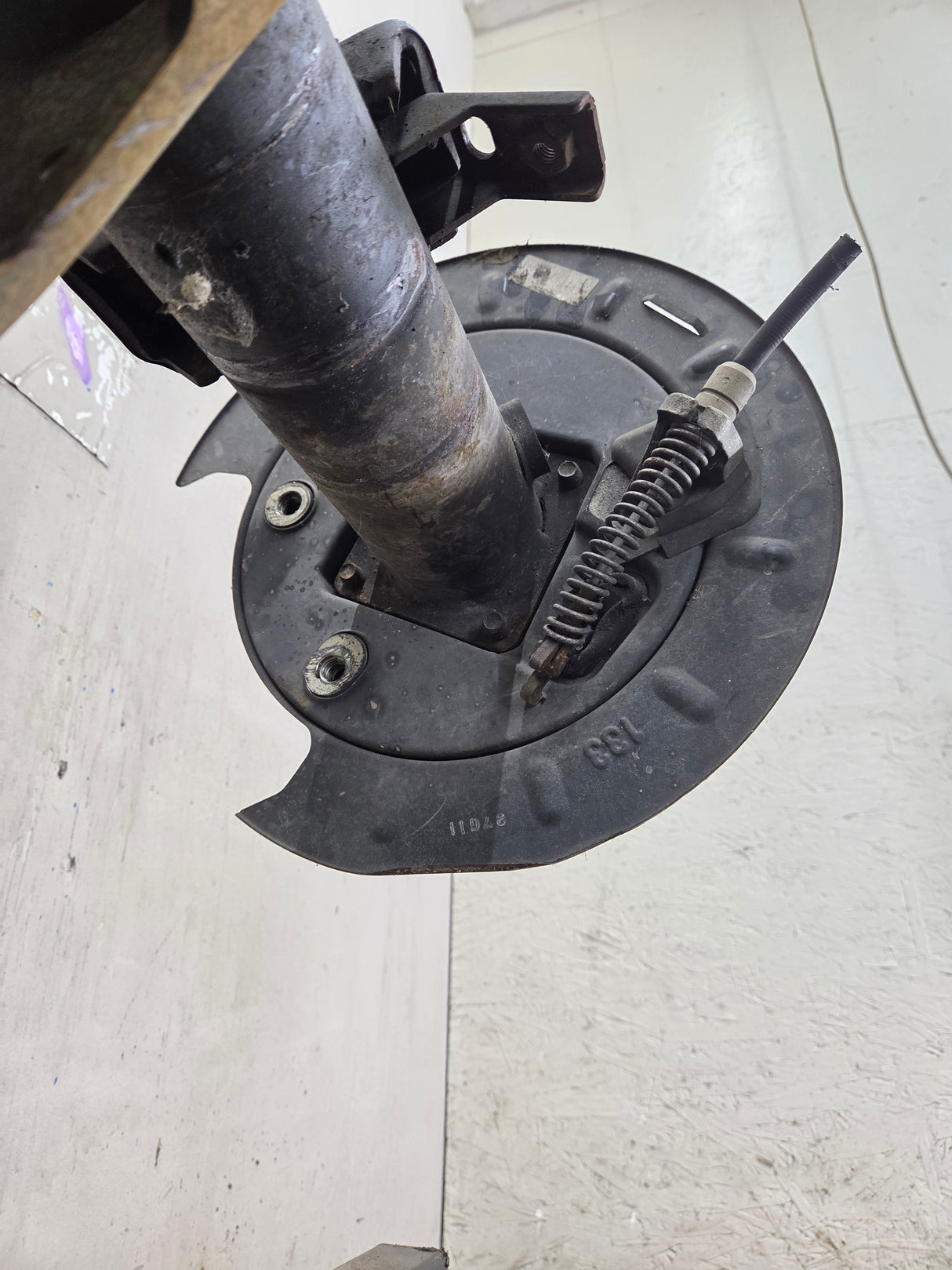 2009-2013 Chevrolet Silverado GMC Sierra 1500 Rear Axle GU5 3.73 Gear Ratio 8.6" Ring Gear