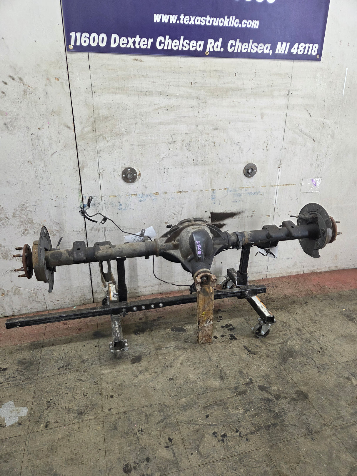 2009-2013 Chevrolet Silverado GMC Sierra 1500 Rear Axle GU5 3.73 Gear Ratio 8.6" Ring Gear