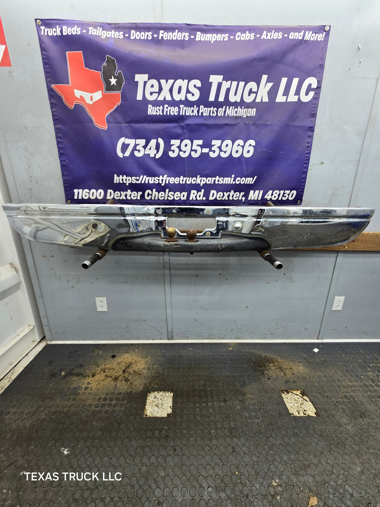 1999-2007 Ford Super Duty F250 F350 F450 F550 Rear Bumper