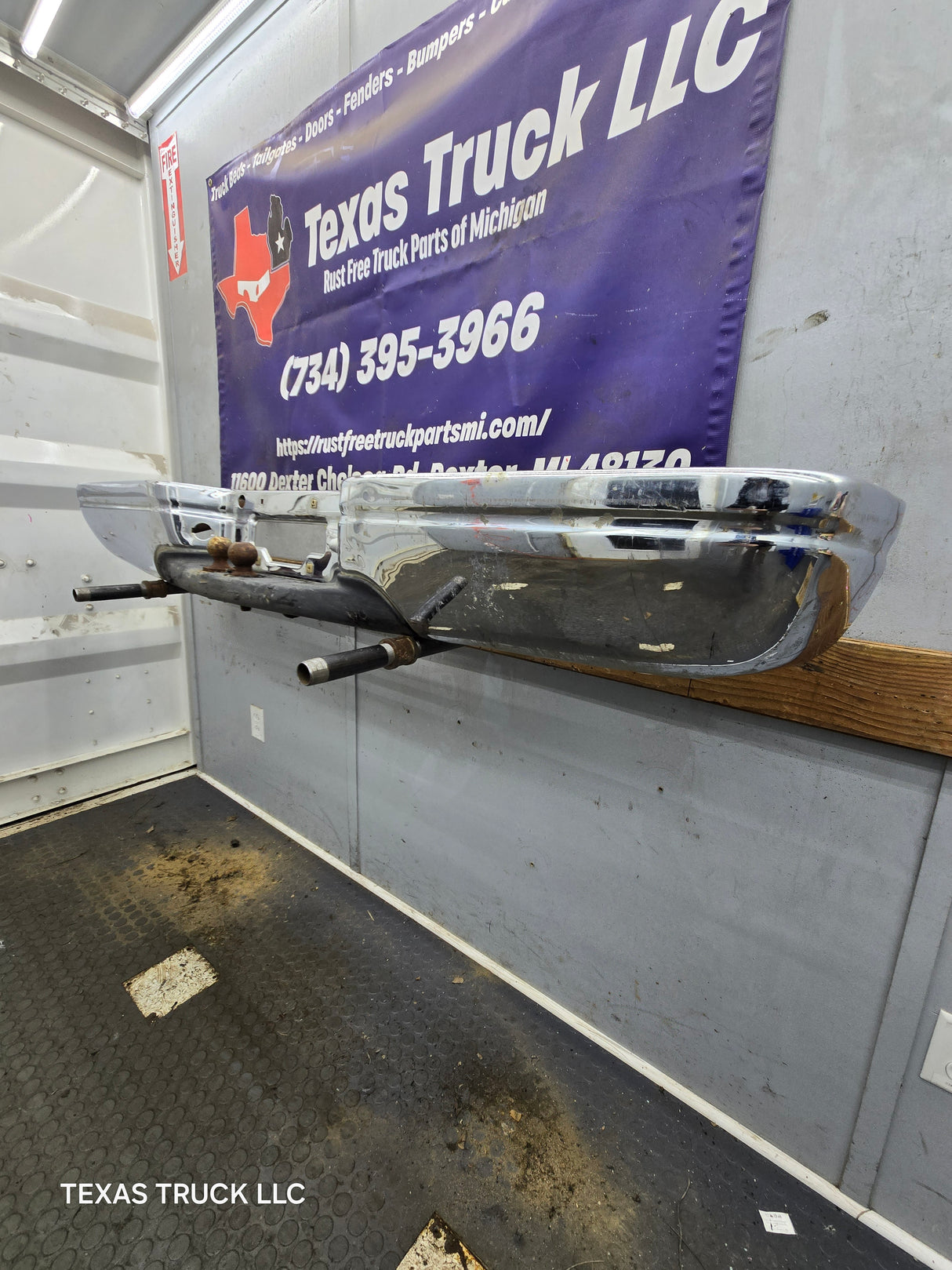1999-2007 Ford Super Duty F250 F350 F450 F550 Rear Bumper