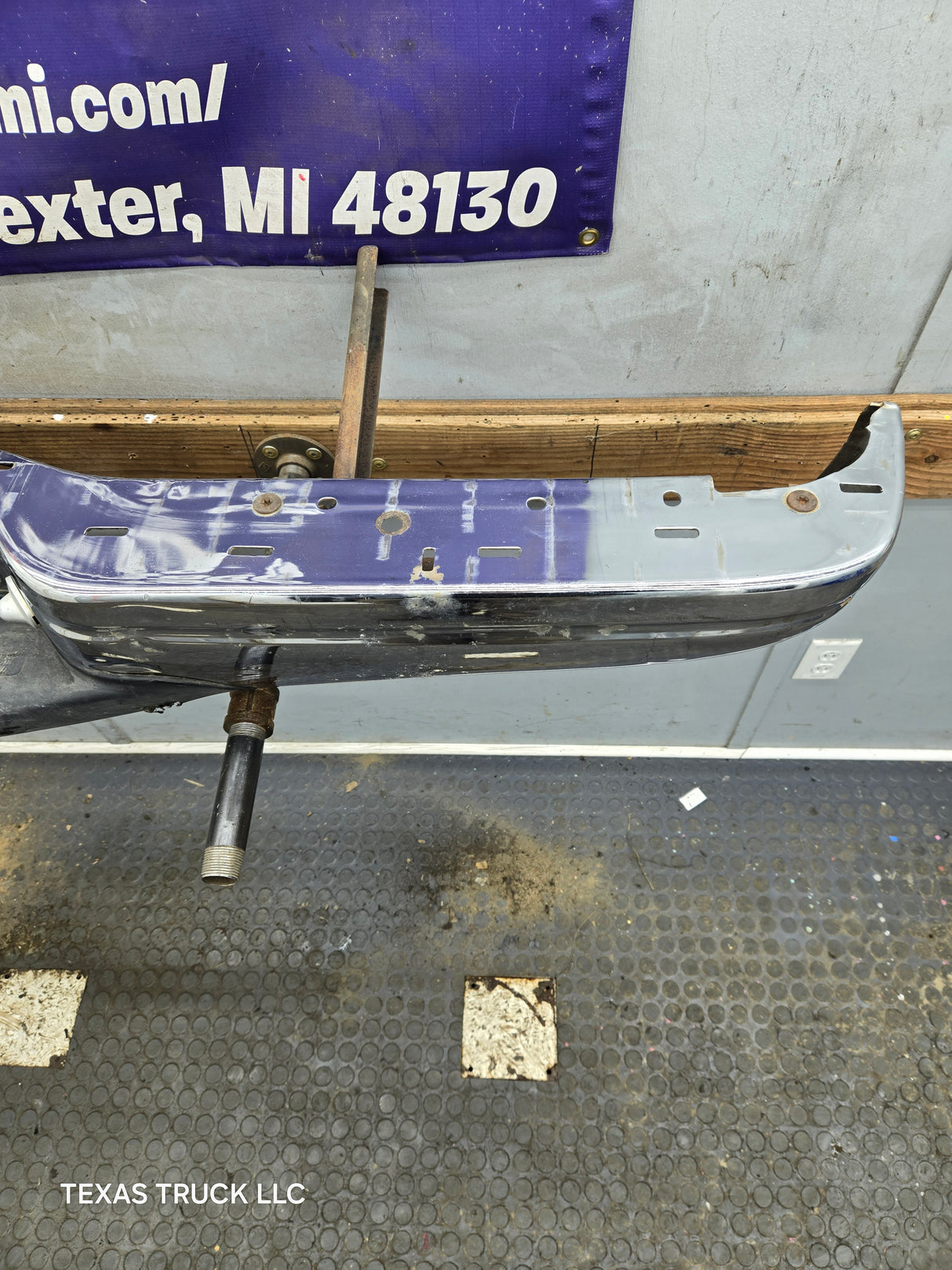 1999-2007 Ford Super Duty F250 F350 F450 F550 Rear Bumper