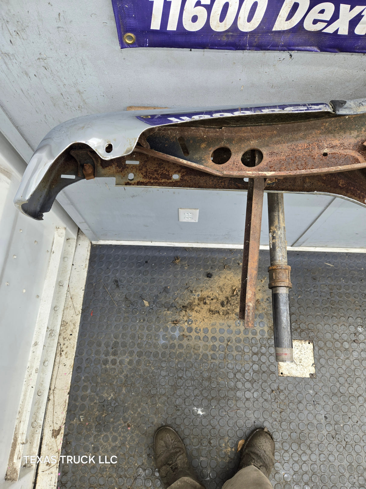 1999-2007 Ford Super Duty F250 F350 F450 F550 Rear Bumper