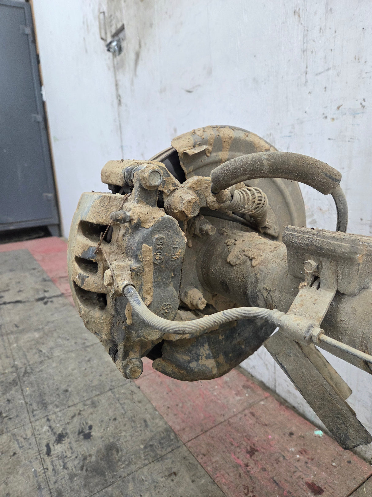 2008-2010 Ford Super Duty F250 F350 SRW Rear Axle Limited Slip 3.73 Gear Ratio