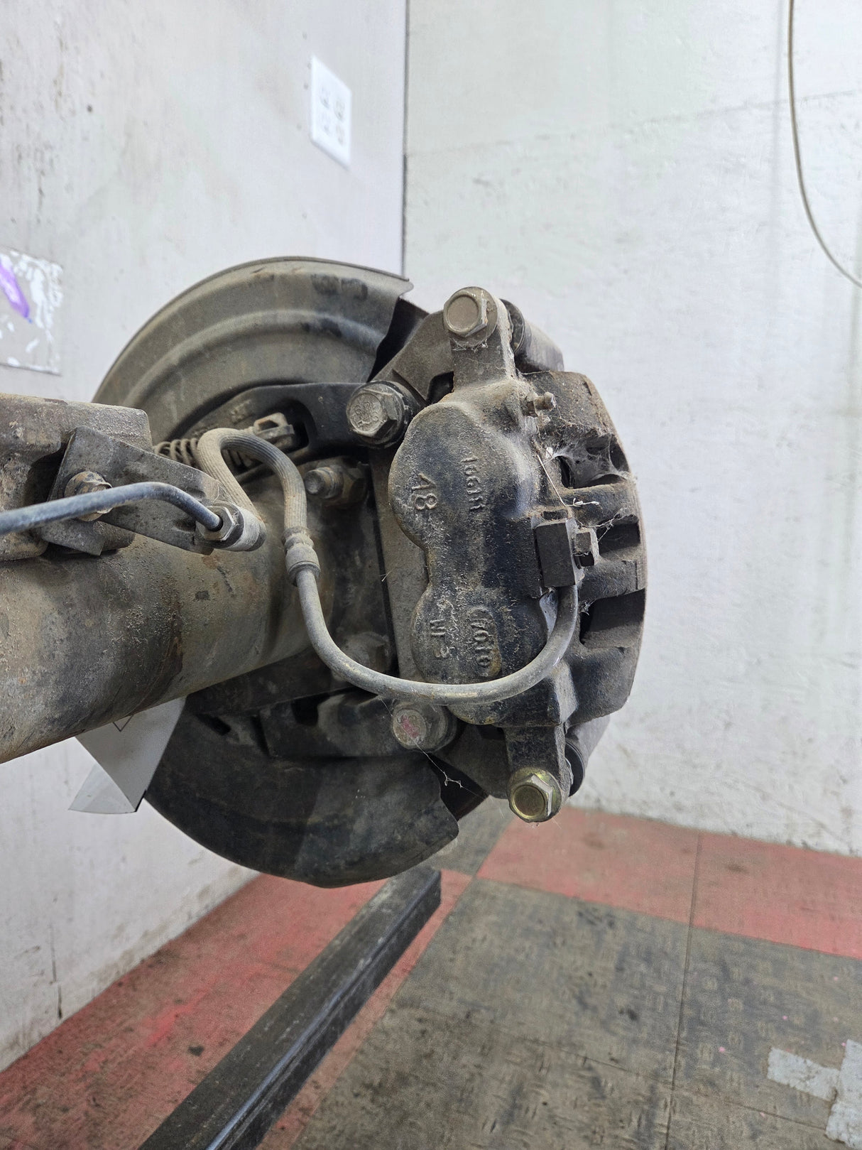 2008-2010 Ford Super Duty F250 F350 SRW Rear Axle Limited Slip 3.73 Gear Ratio