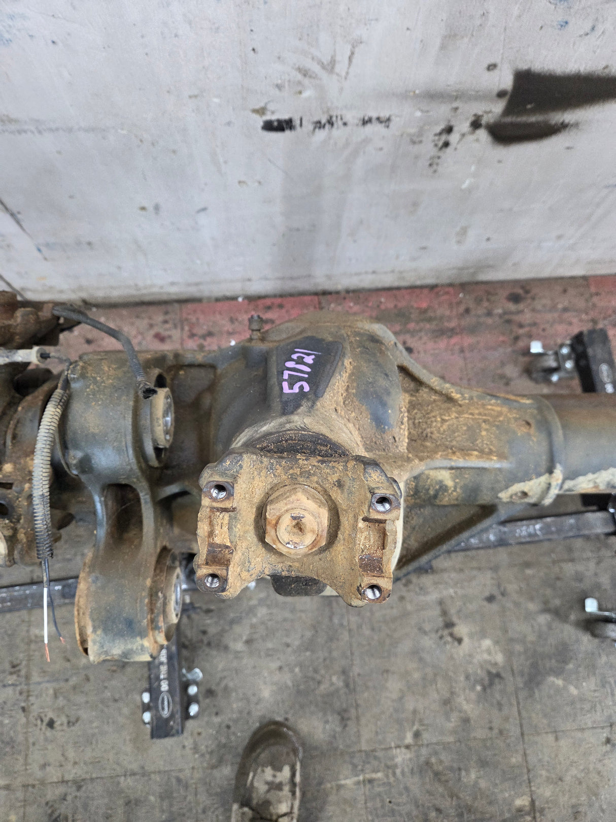 2005-2010 Ford Super Duty F250 F350 FRONT Axle 3.73 SRW 428K miles