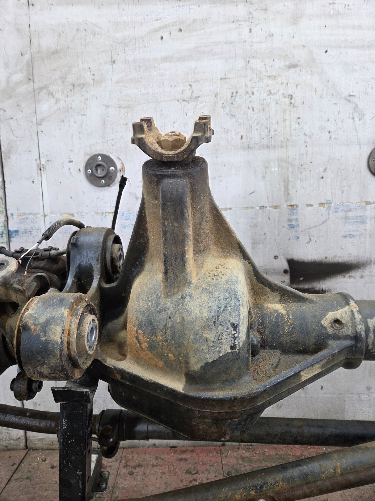 2005-2010 Ford Super Duty F250 F350 FRONT Axle 3.73 SRW 428K miles