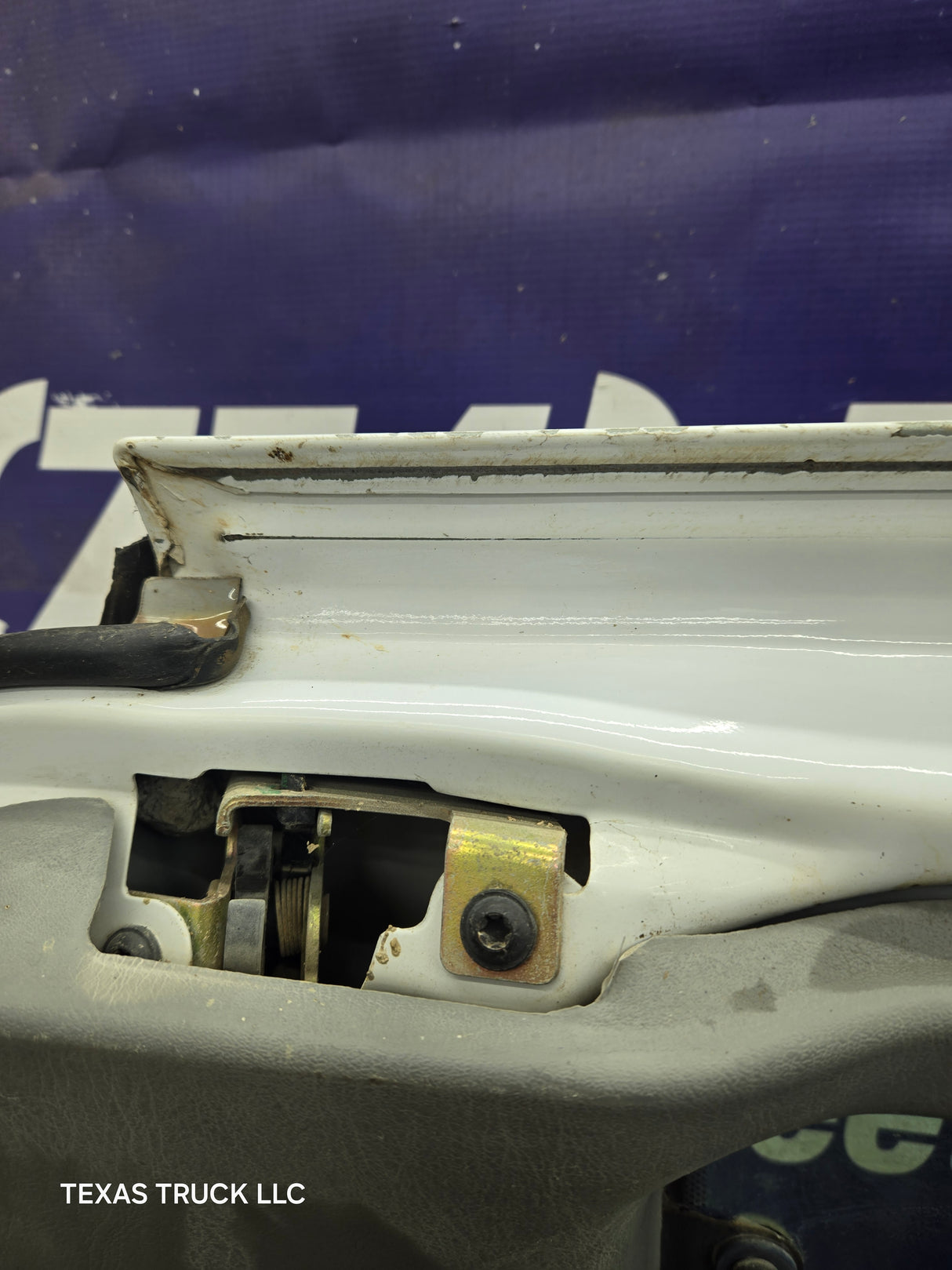 1999-2007 Ford Super Duty F250 F350 F450 F550 RH Extended Cab Passenger Rear Door