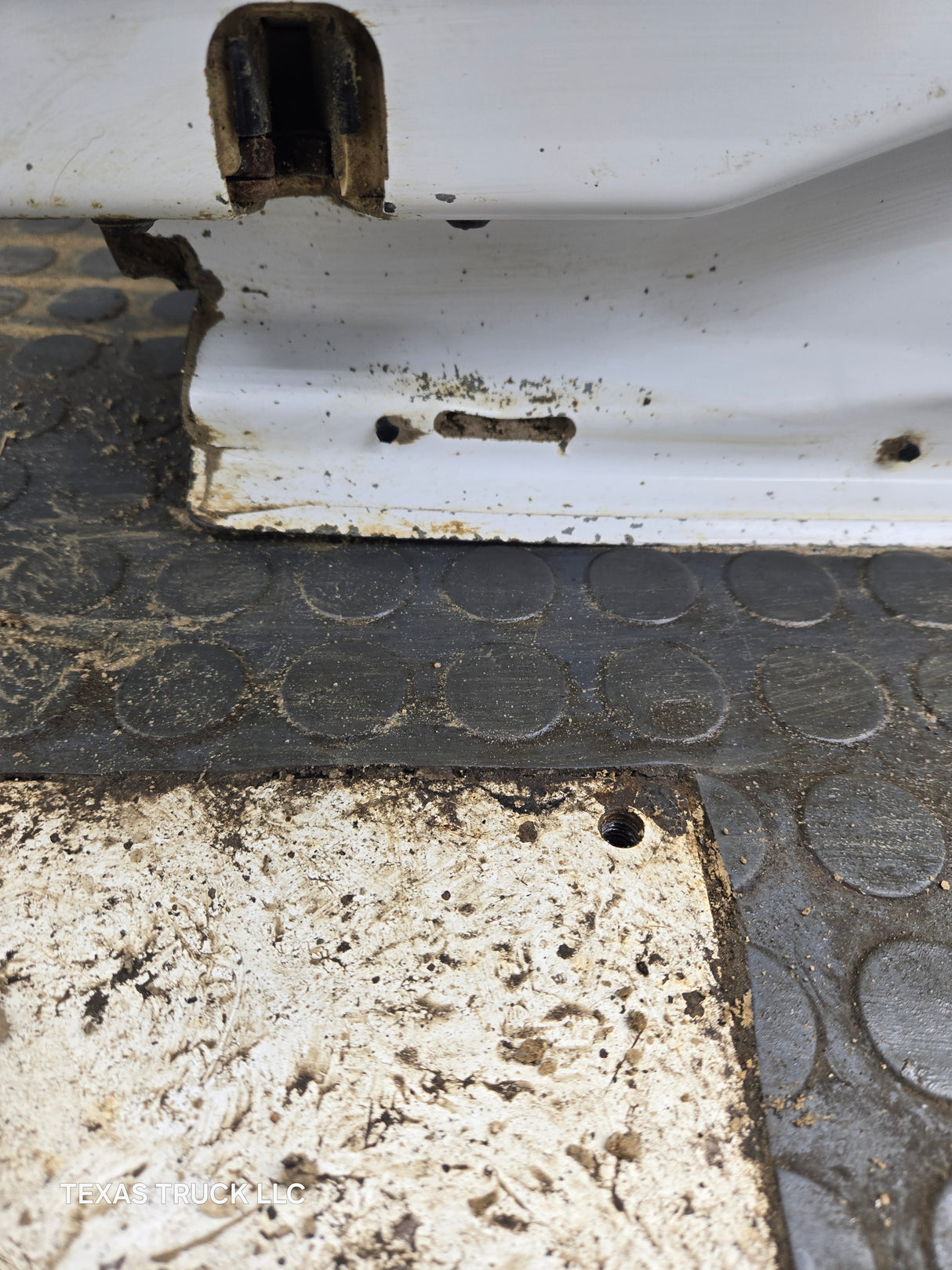 1999-2007 Ford Super Duty F250 F350 F450 F550 RH Extended Cab Passenger Rear Door