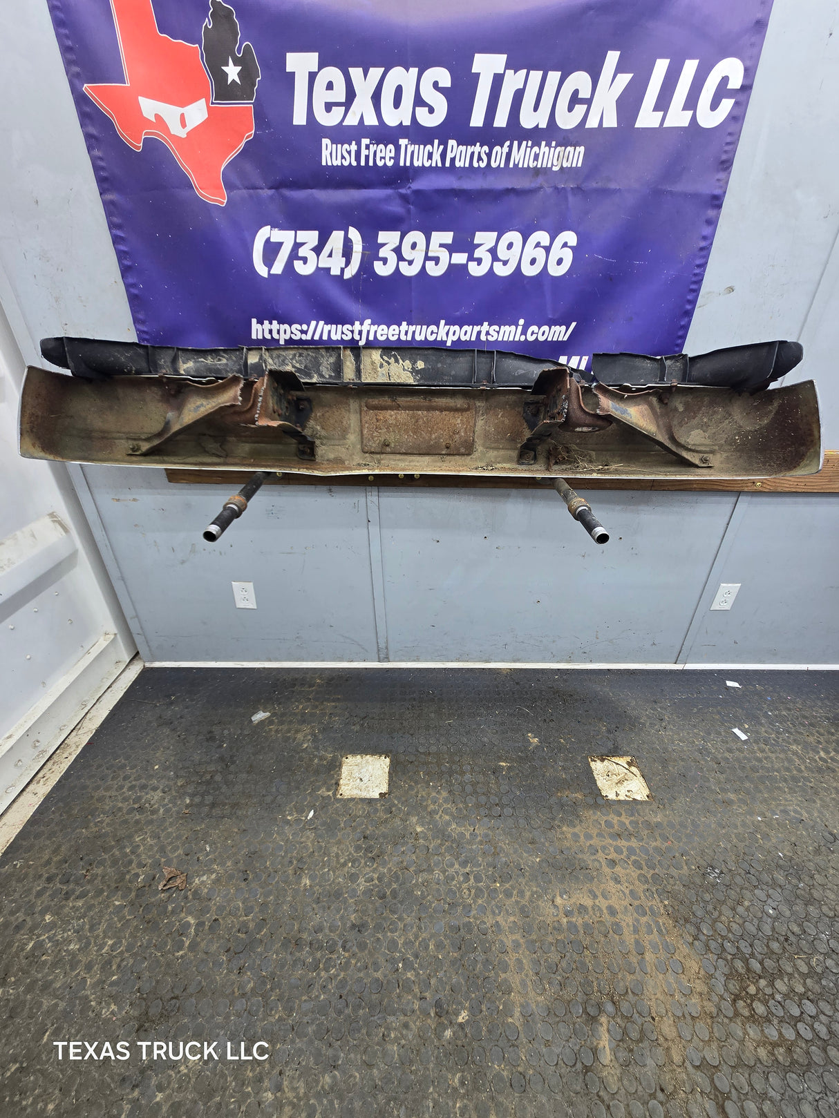 1983-1991 Chevrolet Silverado / GMC Sierra Square Body Front Bumper W/O Impact Strip