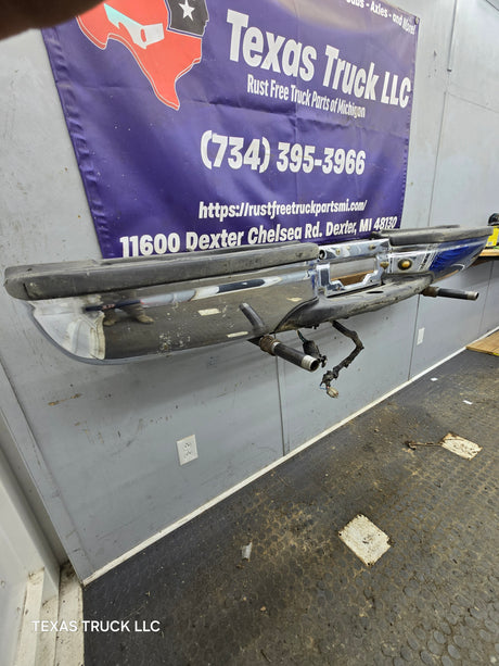 1999-2007 Ford Super Duty F250 F350 F450 F550 Rear Bumper