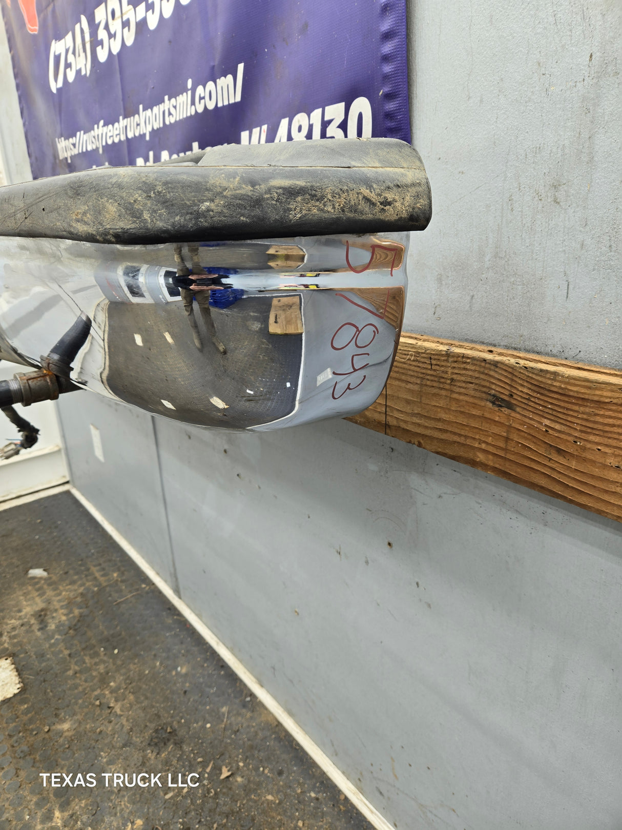 1999-2007 Ford Super Duty F250 F350 F450 F550 Rear Bumper
