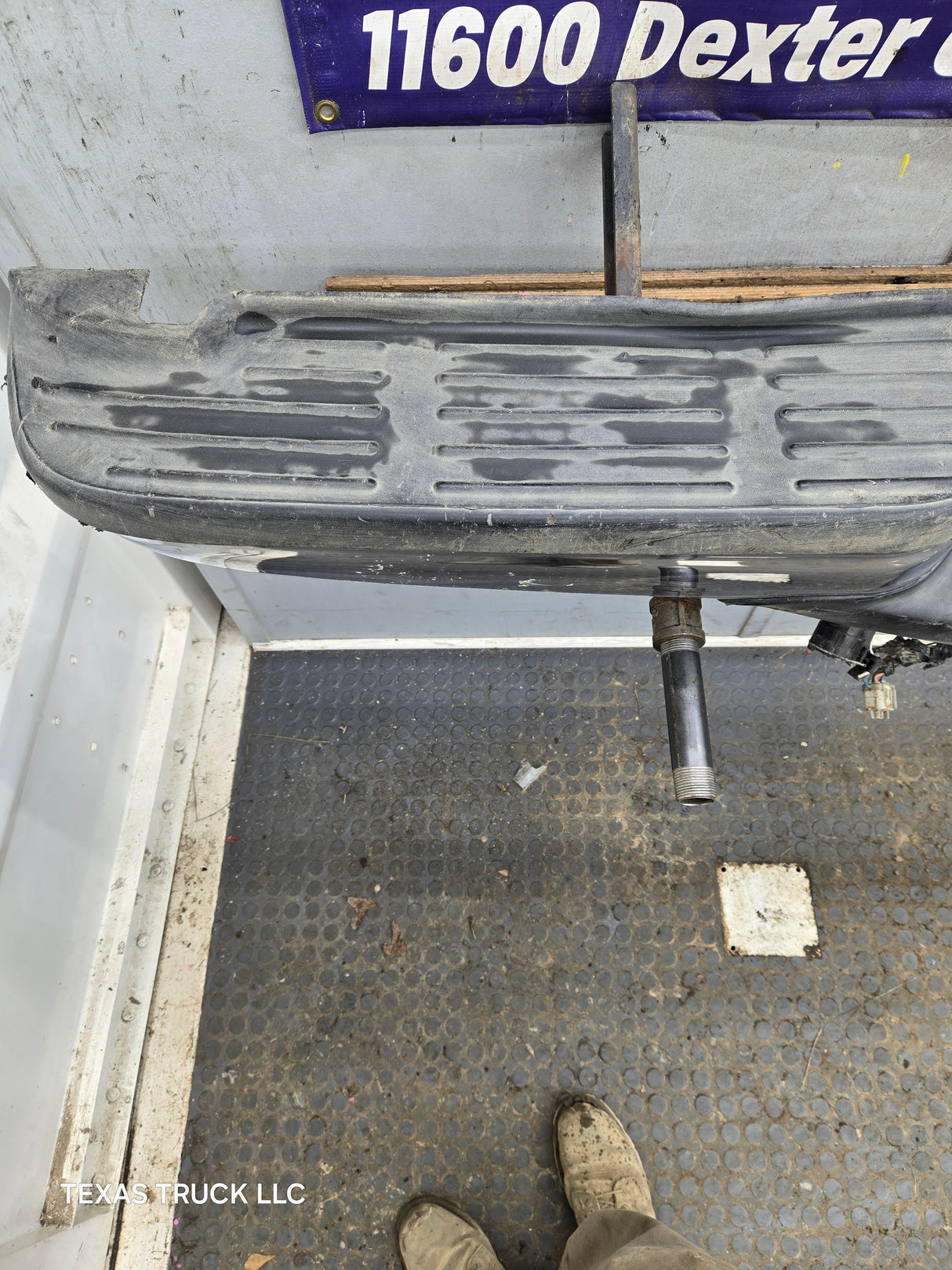 1999-2007 Ford Super Duty F250 F350 F450 F550 Rear Bumper