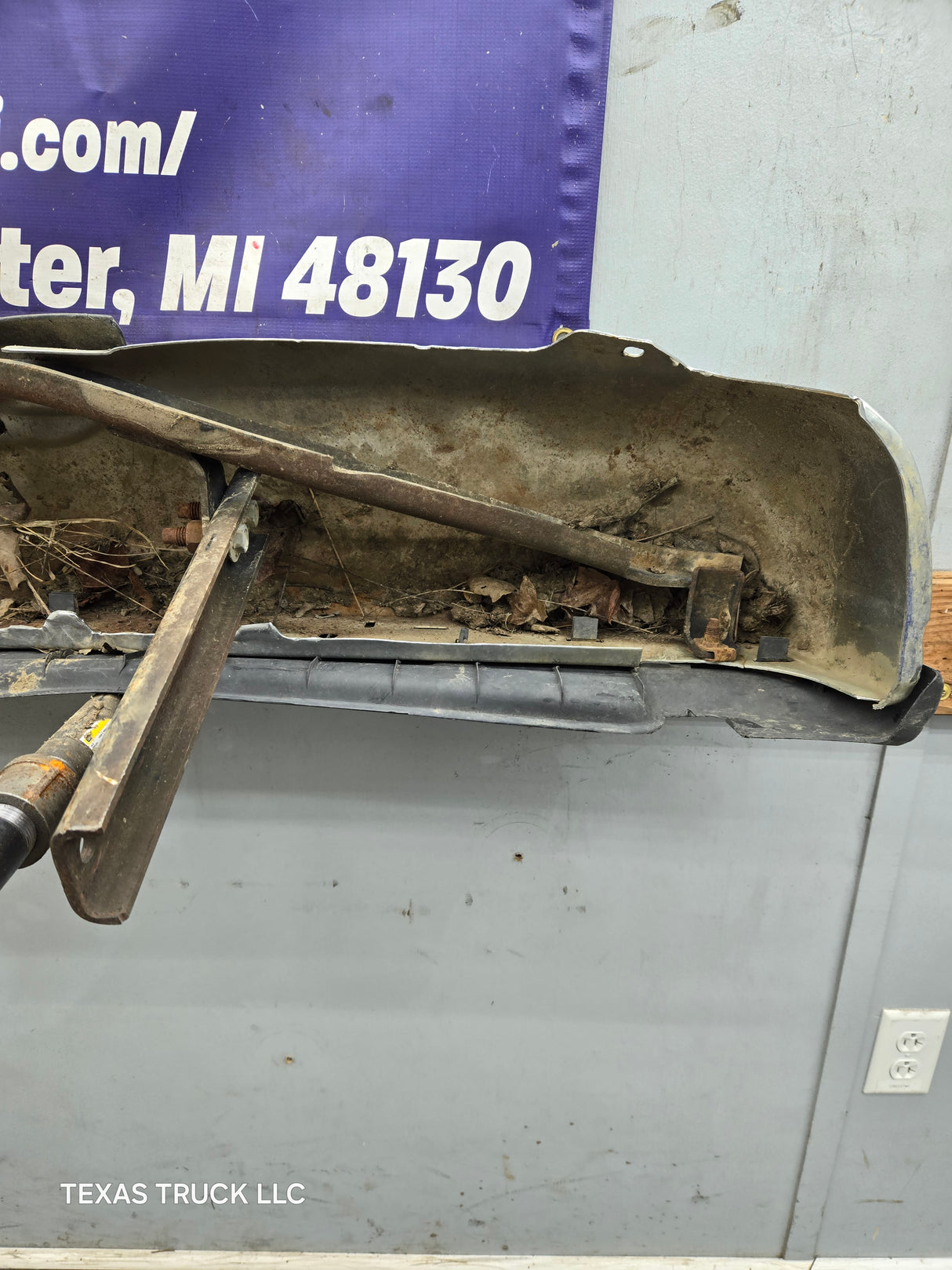 1999-2007 Ford Super Duty F250 F350 F450 F550 Rear Bumper