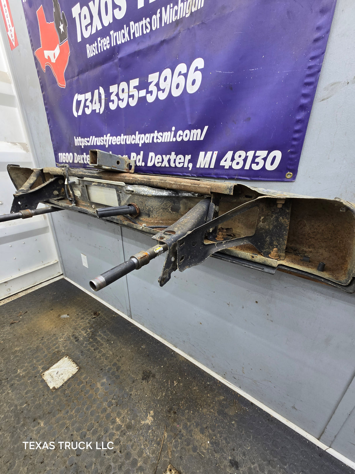 1999-2007 Chevrolet Silverado / GMC Sierra 1500 Rear Bumper
