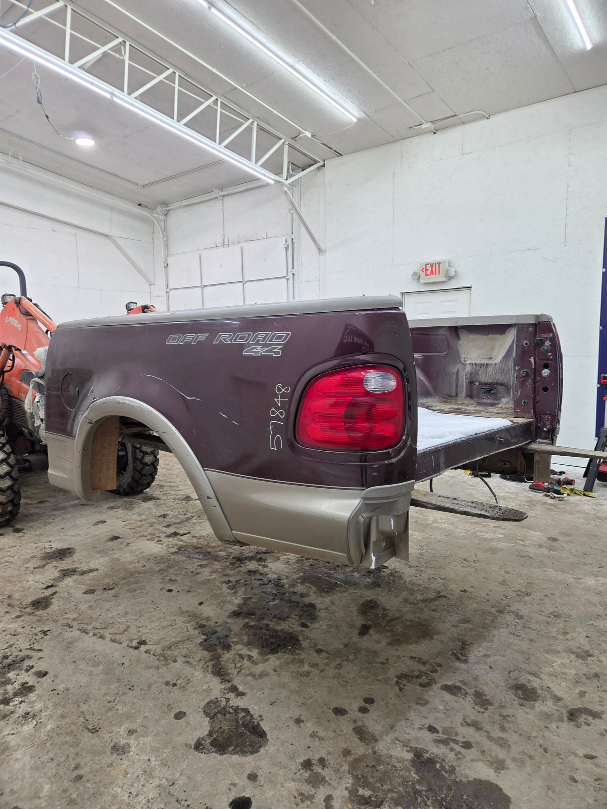1997-2003 Ford F150 5' 6" Short Truck Bed