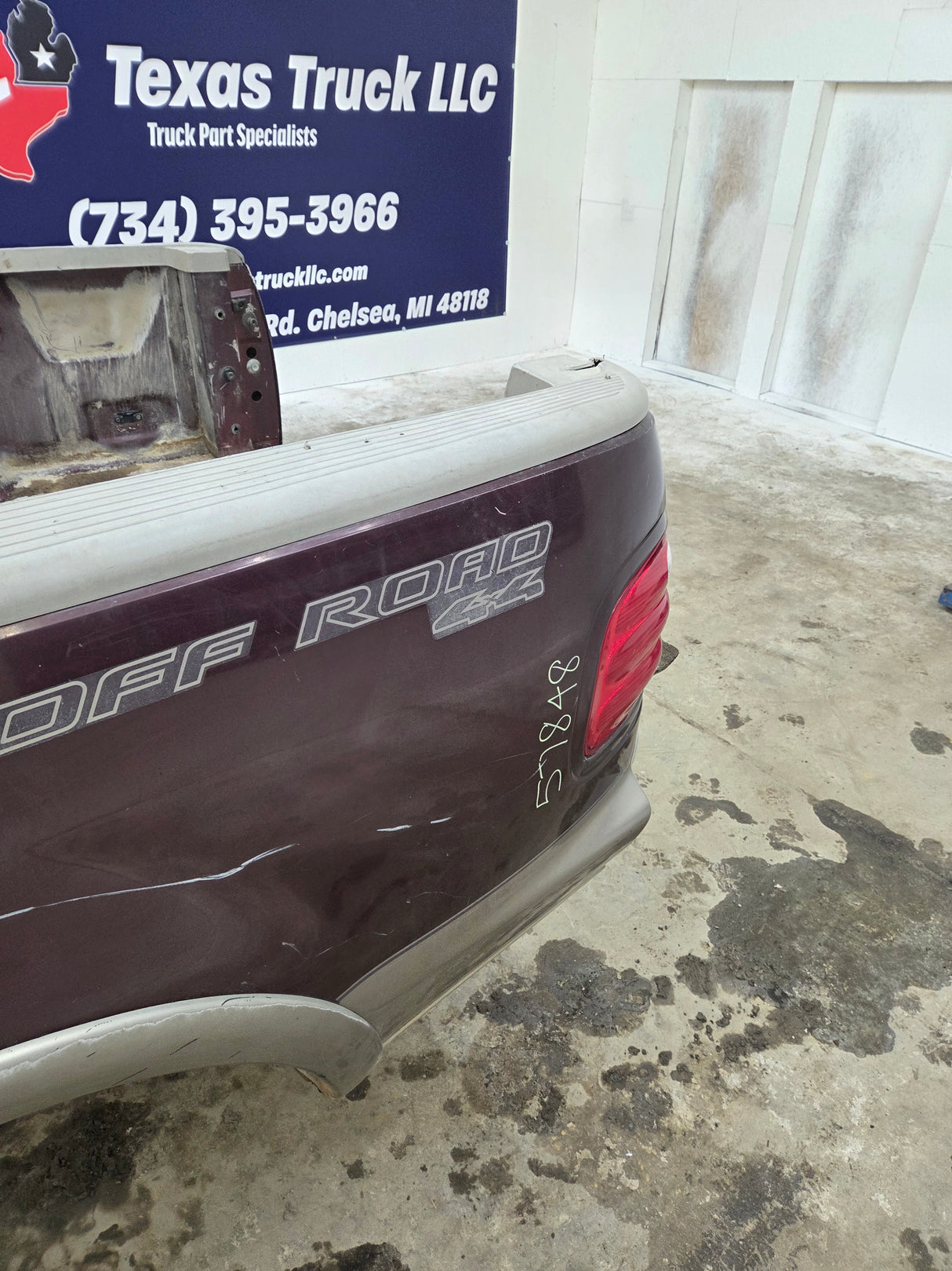 1997-2003 Ford F150 5' 6" Short Truck Bed