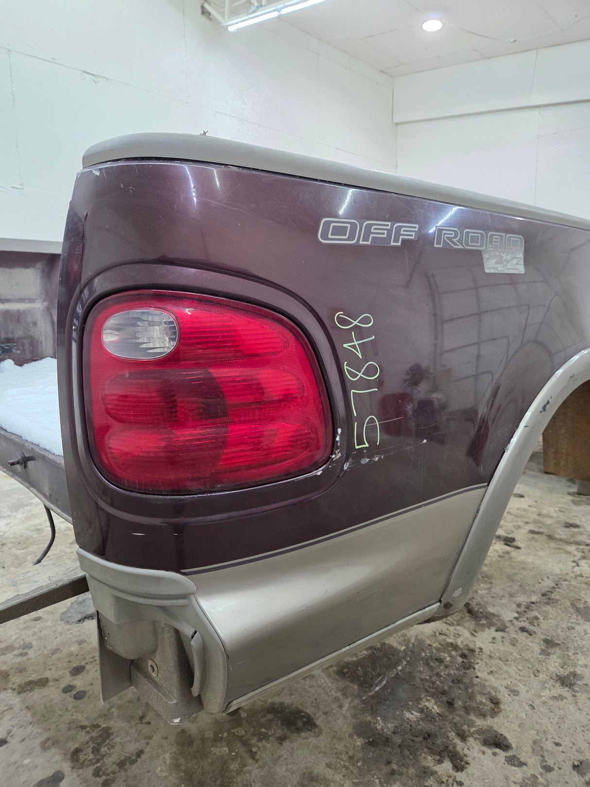 1997-2003 Ford F150 5' 6" Short Truck Bed