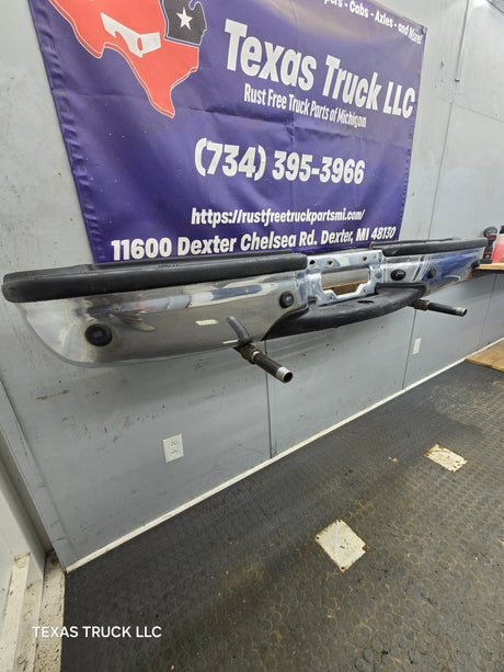 1999-2007 Ford Super Duty F250 F350 F450 F550 Rear Bumper