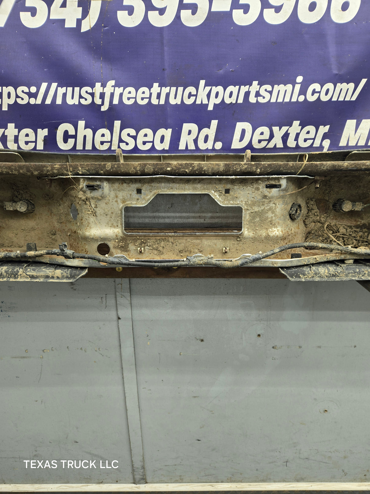 1999-2007 Ford Super Duty F250 F350 F450 F550 Rear Bumper