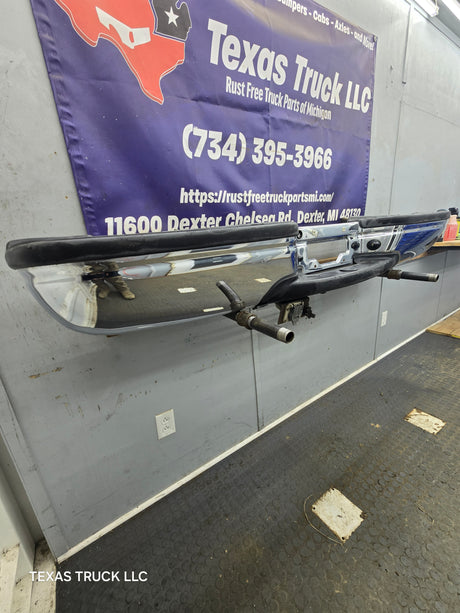 1999-2007 Ford Super Duty F250 F350 F450 F550 Rear Bumper