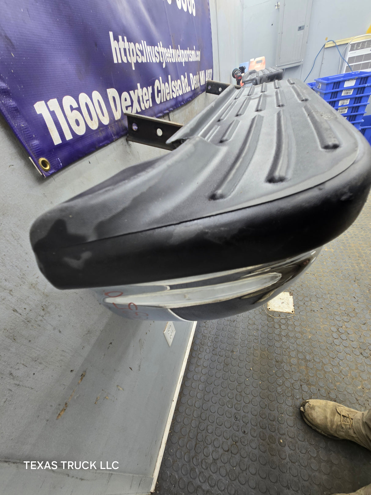 1999-2007 Ford Super Duty F250 F350 F450 F550 Rear Bumper