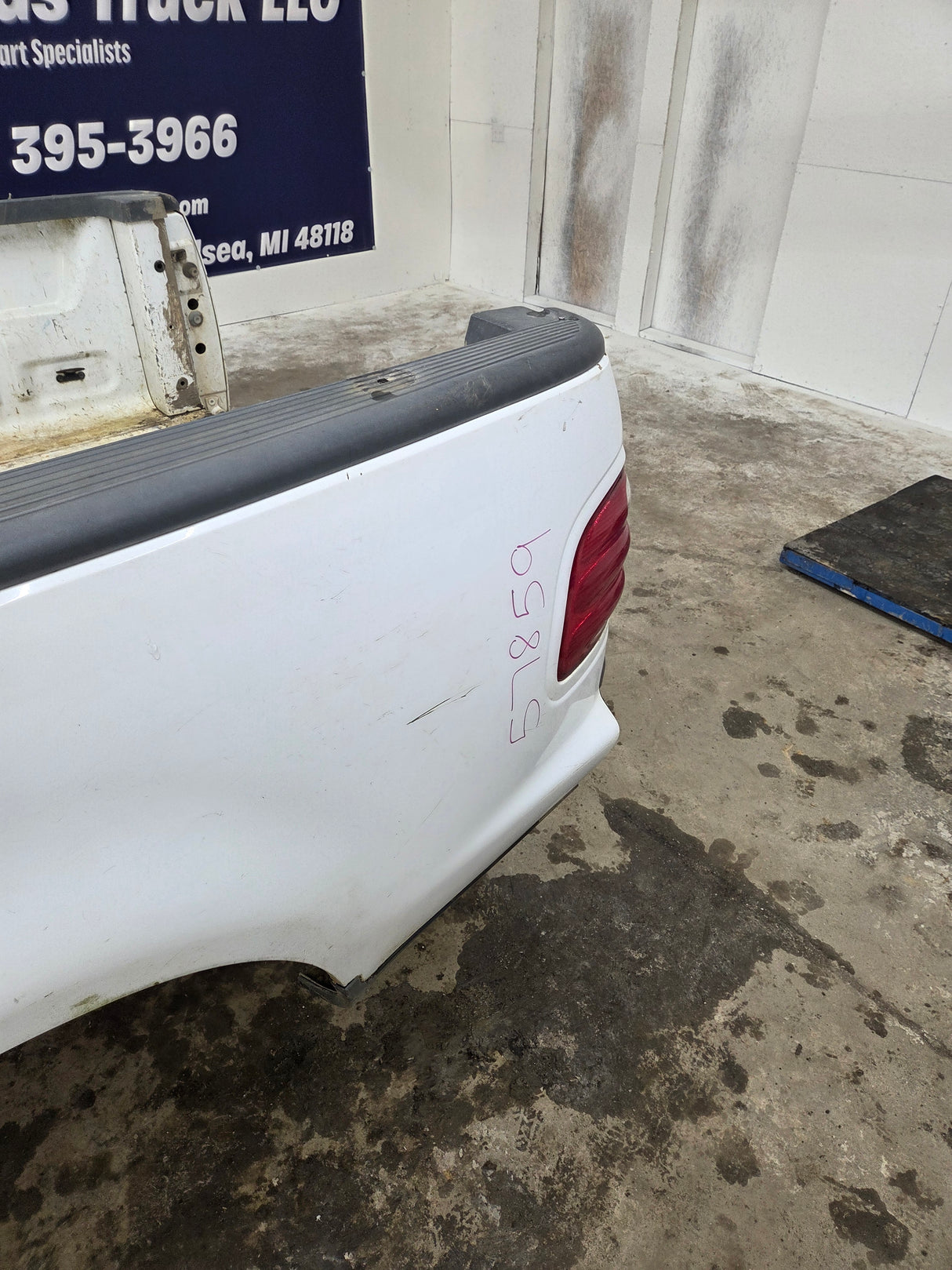 1997-2003 Ford F150 5' 6" Short Truck Bed