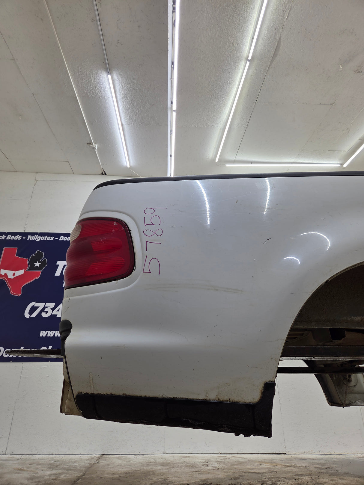 1997-2003 Ford F150 5' 6" Short Truck Bed