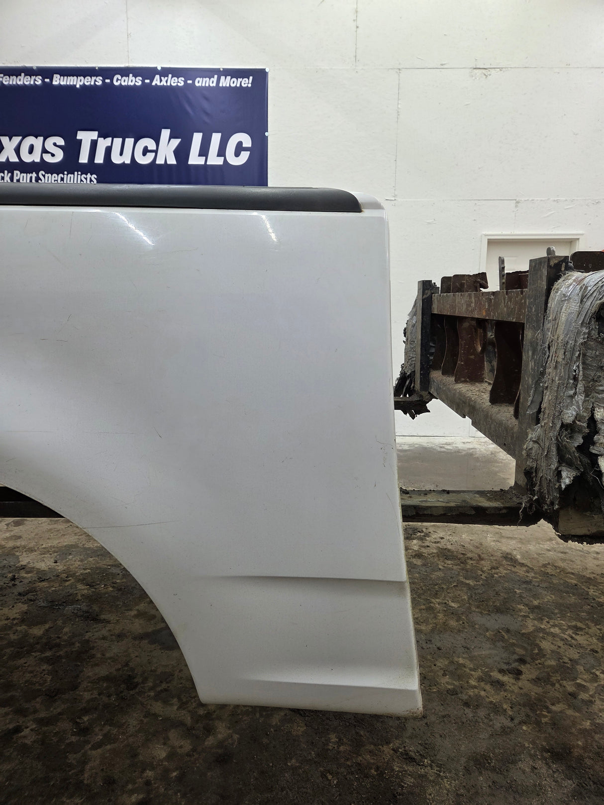 1997-2003 Ford F150 5' 6" Short Truck Bed
