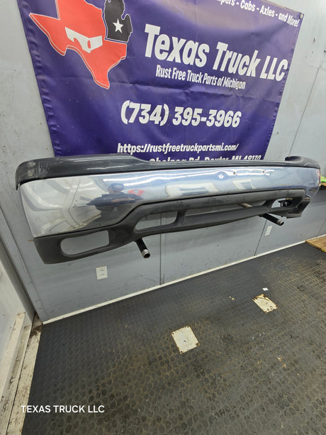 1999-2006 GMC Sierra Yukon 1500 Front Bumper - Chrome