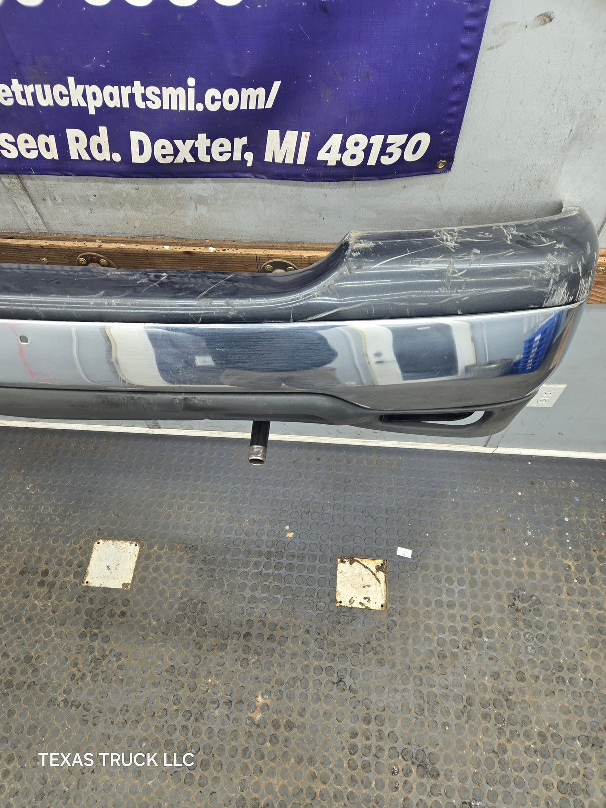 1999-2006 GMC Sierra Yukon 1500 Front Bumper - Chrome
