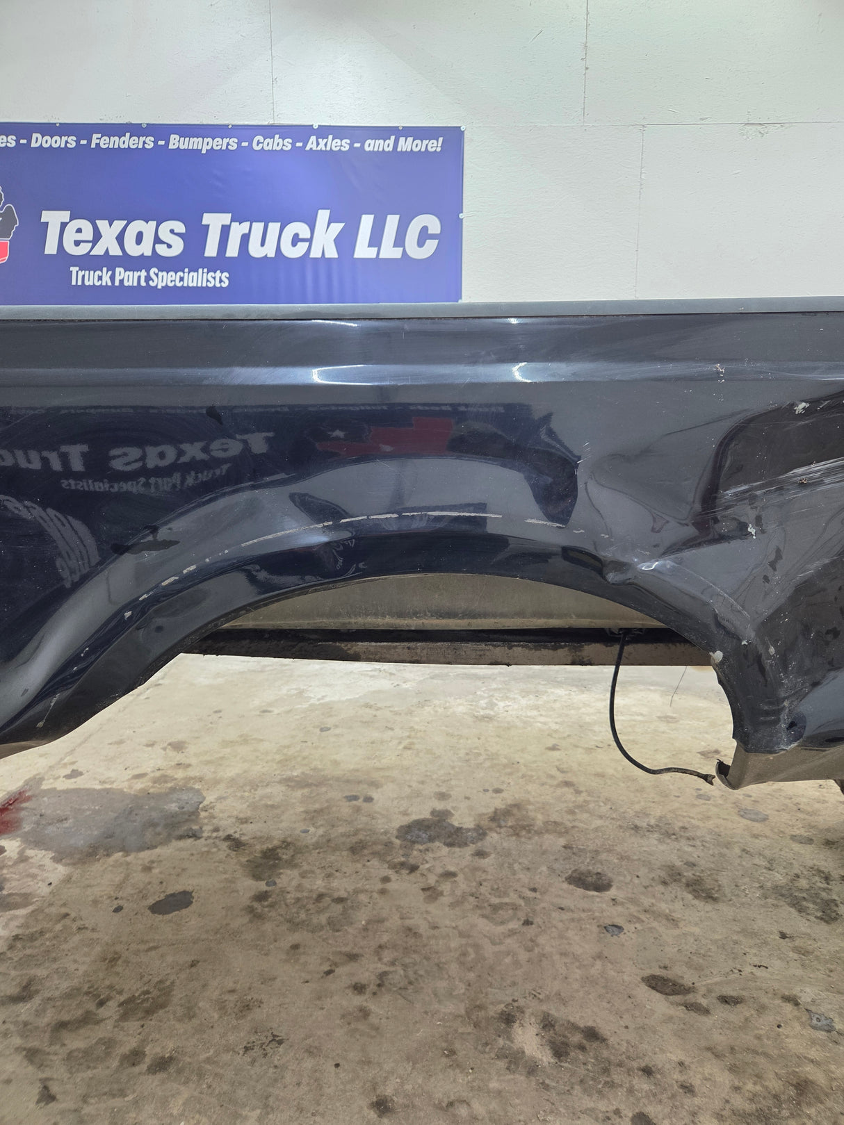 1999-2010 Ford Super Duty F250 F350 6' 9" Short Truck Bed
