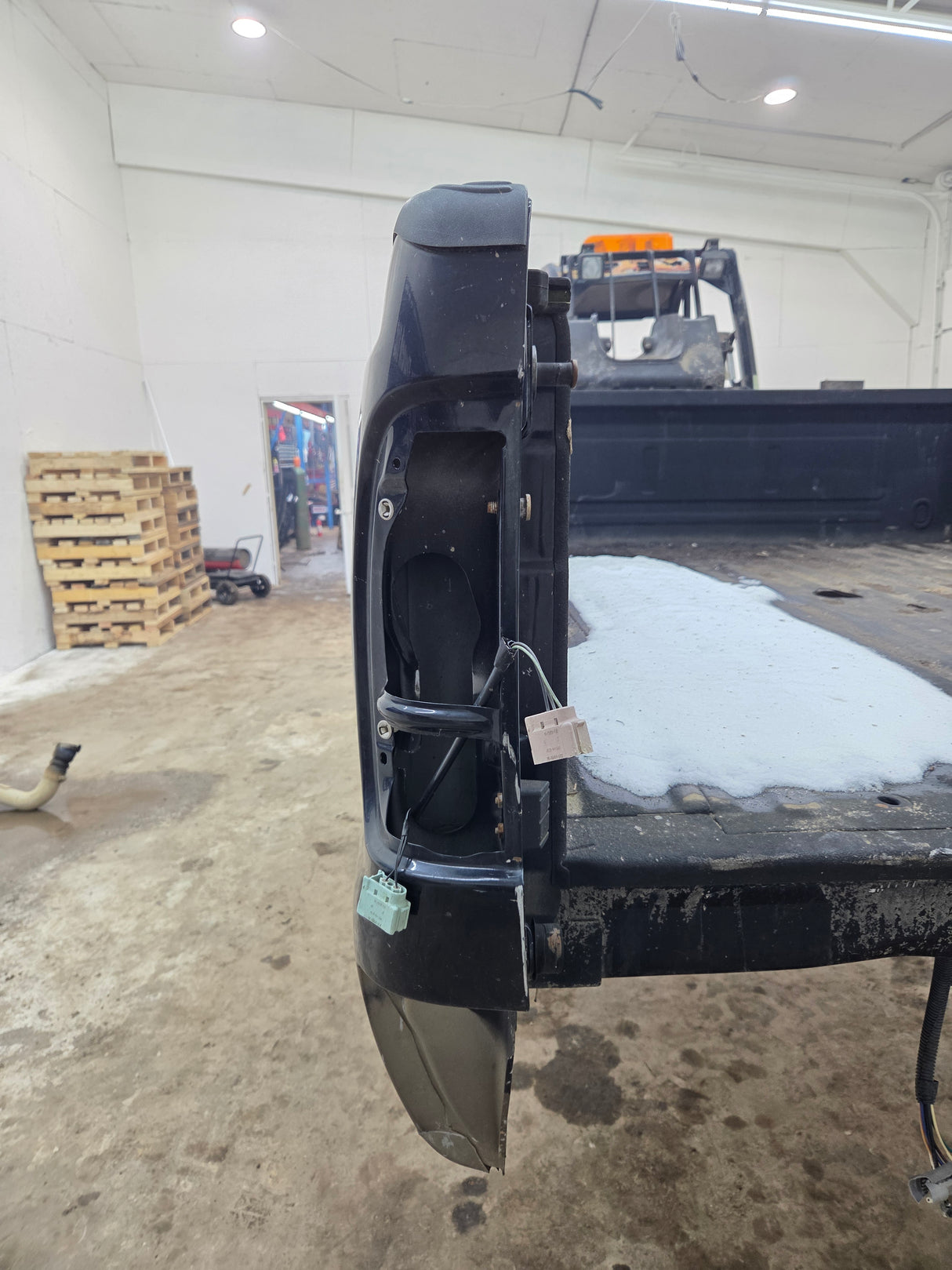 1999-2010 Ford Super Duty F250 F350 6' 9" Short Truck Bed
