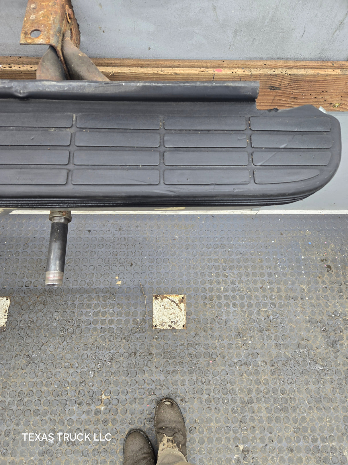 1988-1998 Chevrolet / GMC 1500 2500 3500 Rear Bumper