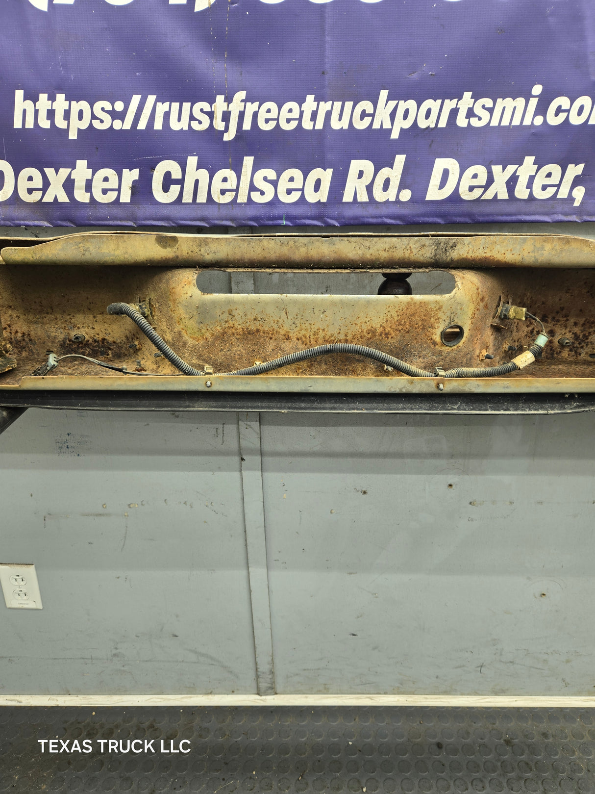 1988-1998 Chevrolet / GMC 1500 2500 3500 Rear Bumper