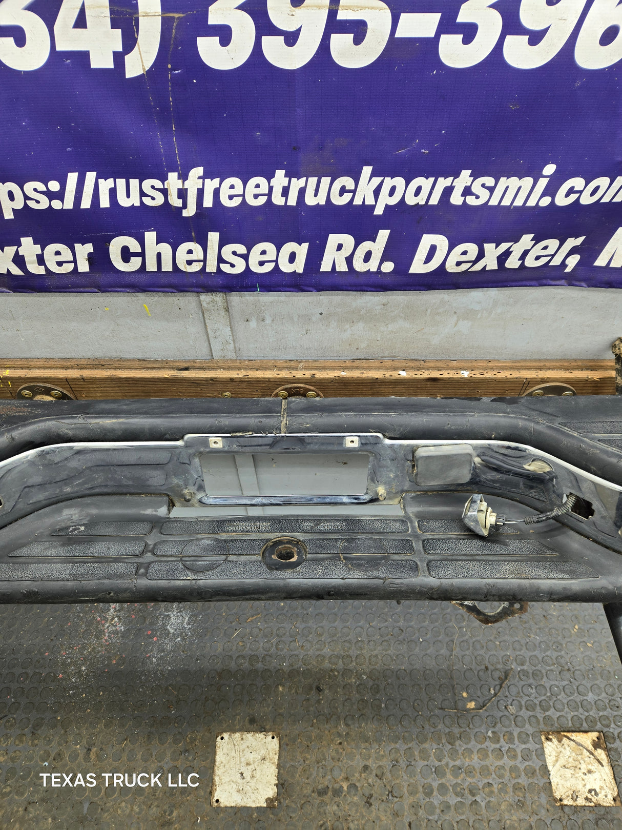 1999-2007 Chevrolet Silverado / GMC Sierra 1500 Rear Bumper