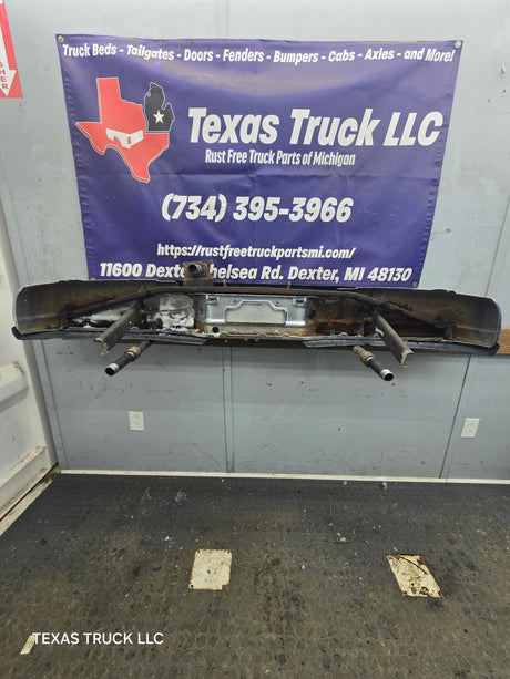 1999-2007 Ford Super Duty F250 F350 F450 F550 Rear Bumper