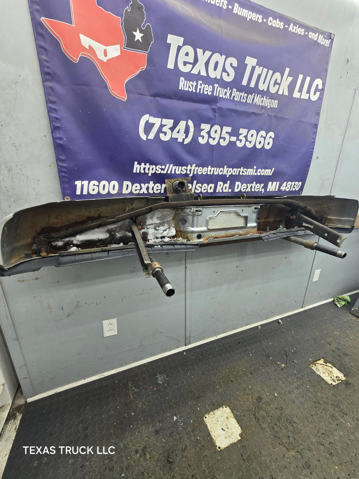 1999-2007 Ford Super Duty F250 F350 F450 F550 Rear Bumper